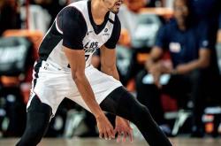 开云在线入口 -里程碑夜!里昂完成体检,意甲关键时刻刷纪录,管理层满意,更衣室氛围转暖(里程碑喜报文案)