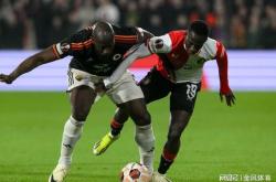 开云在线登录 -包含费耶诺德内部会议纪要流出——今晨遗憾出局，德国杯使命明确，赛程密集仍需轮换的词条