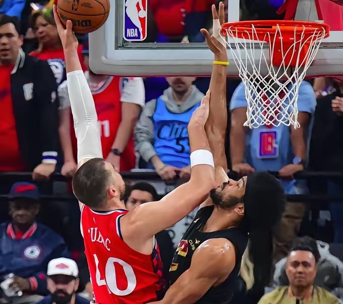  克利夫兰骑士vs俄克拉荷马城雷霆 